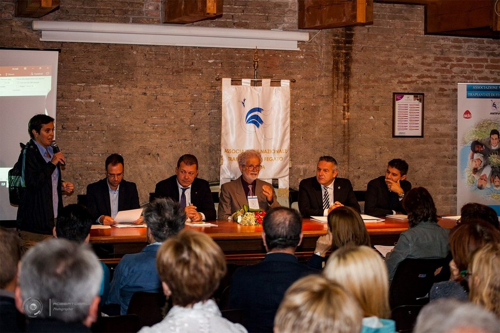 Conferenza sul trapianto di fegato